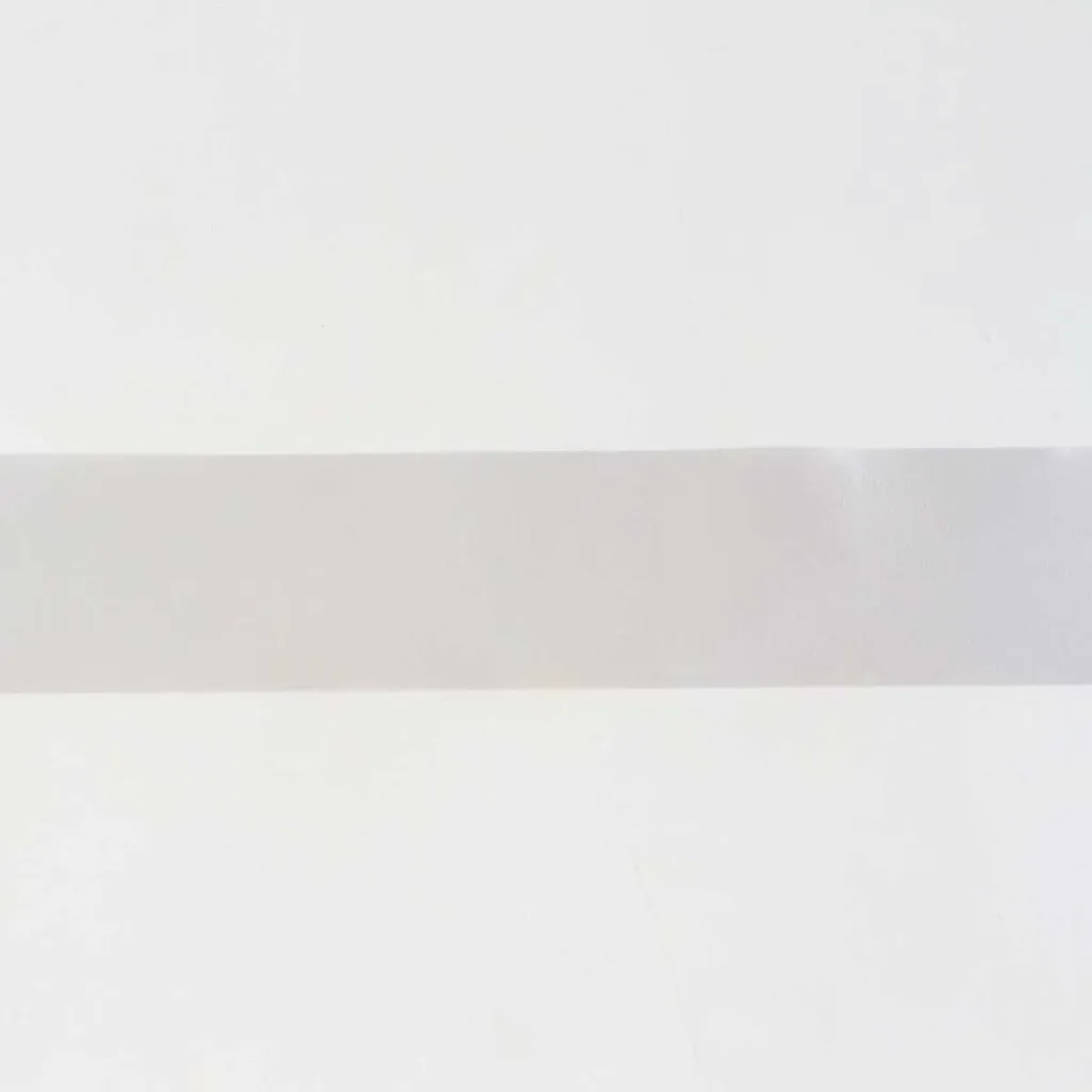 Rollo de listón decorativo para regalos marca Janel línea Celosa color Blanco liso brillante tamaño número 9 con 50 metros (2).webp