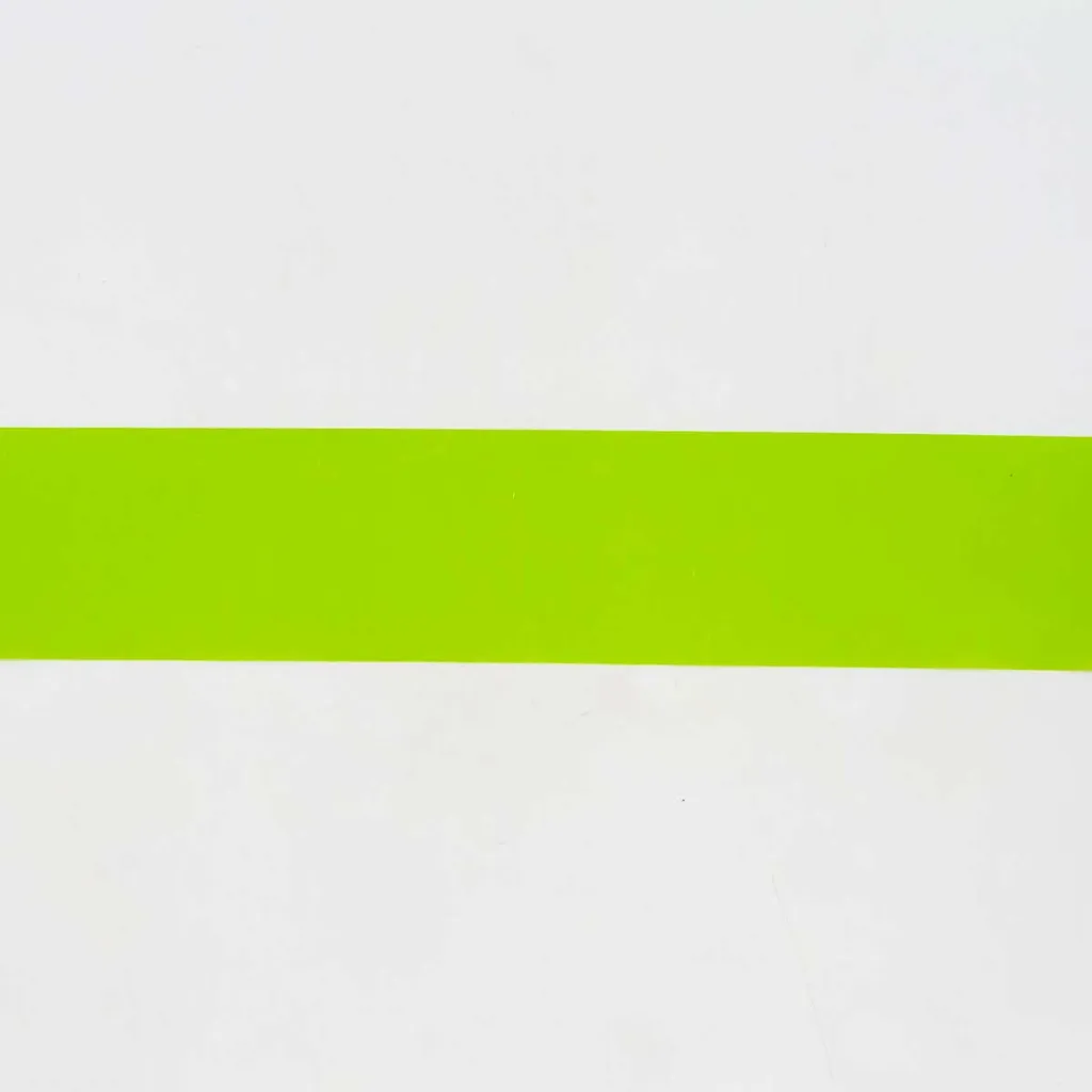 Rollo de listón decorativo para regalos marca Janel línea Celosa color Verde Limón liso brillante tamaño número 9 con 50 metros (2).webp